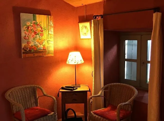 Le Petit Mas Oda ve Kahvaltı Vogue