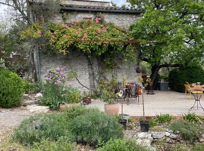 Oda ve Kahvaltı Le Petit Mas