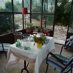 Le Petit Mas Couette-café